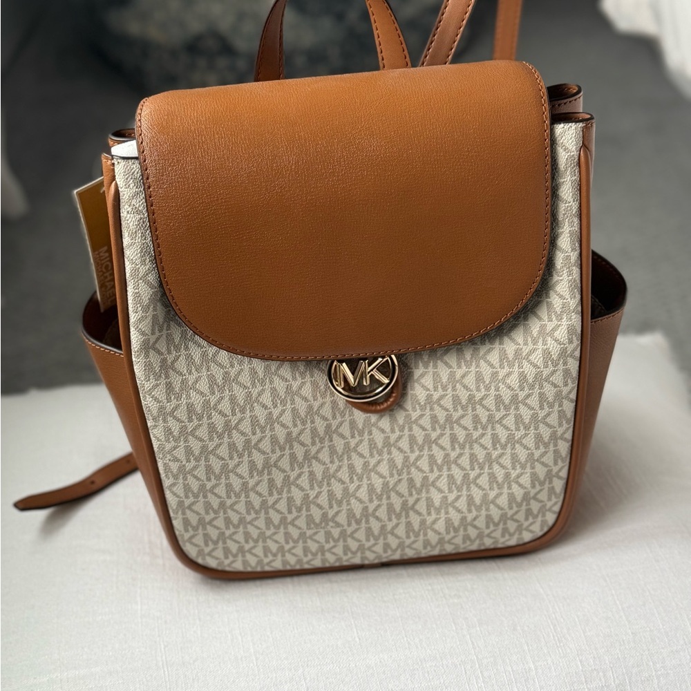 Michael Kors Cheryl Medium Backpack Signature Bag… - image 3